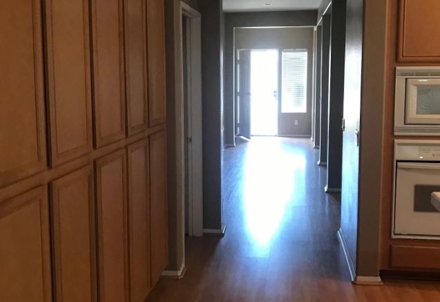 Foto del edificio - 22281 Redwood Ln