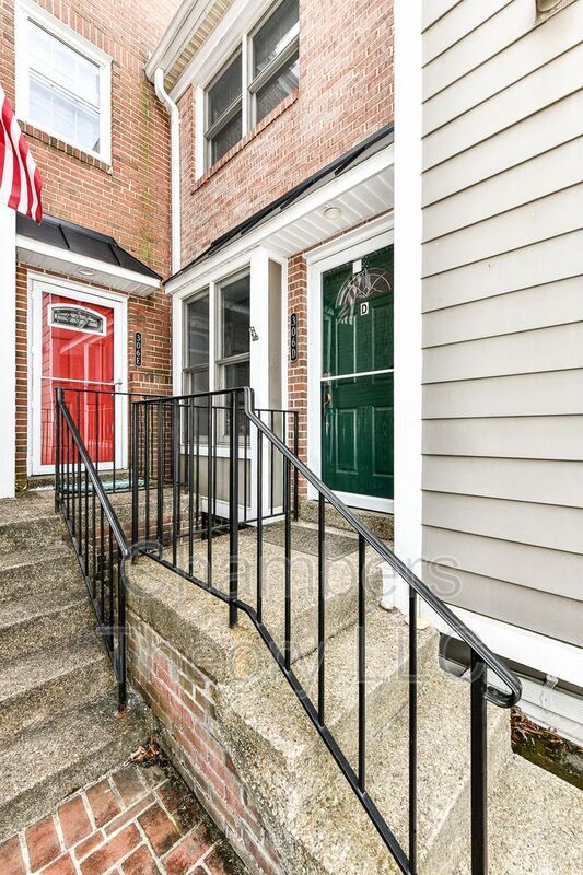 Building Photo - 306D S Wayne St