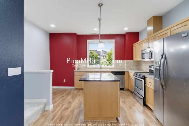 Building Photo - 28487 SW Villebois Dr N