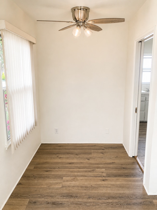Building Photo - Ventura Duplex on Quiet Street