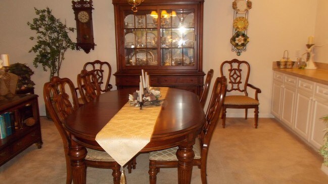 Foto del edificio - 3/2 Williamsburg at Meadowbrook PENDING LEASE