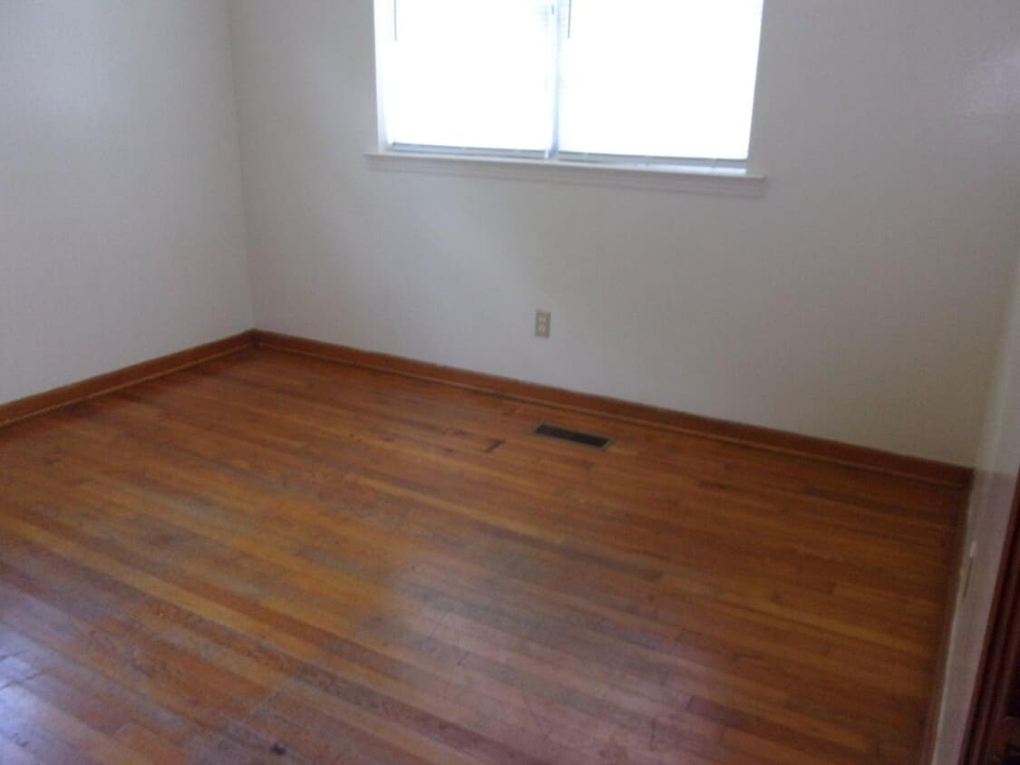 Foto del edificio - 116 Marks Cir