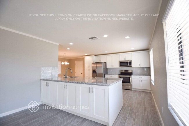Building Photo - 3748 E Charter Oak Rd