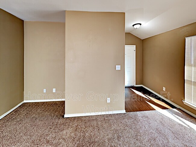 Foto del edificio - 1836 Alanbrooke Dr