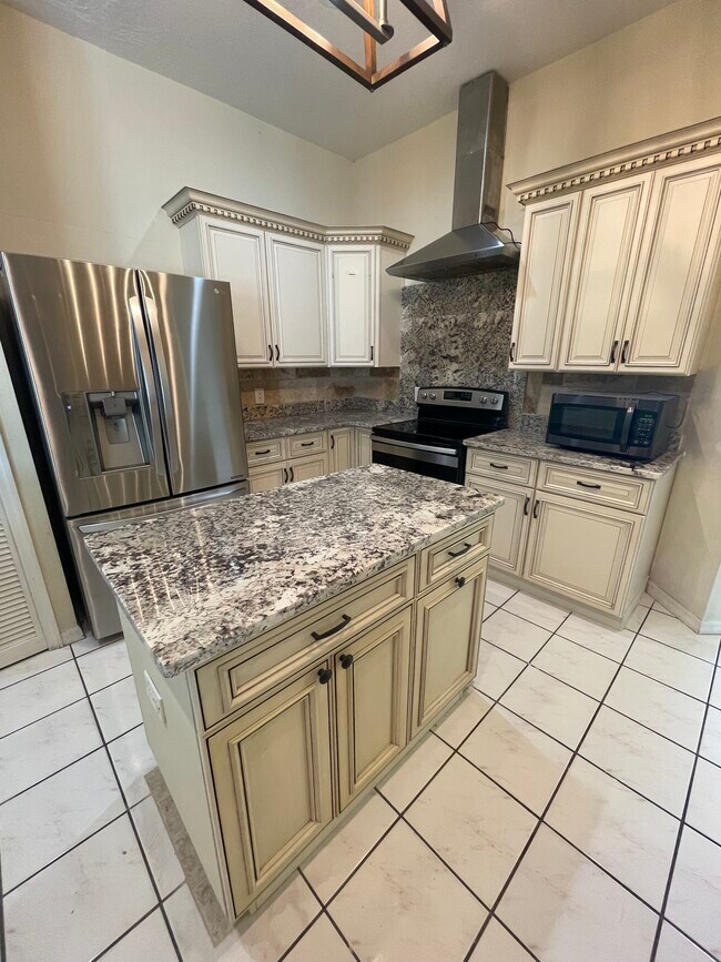 Building Photo - 25018 Bristlecone Ct