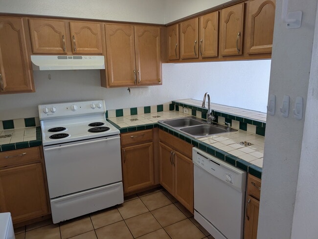 Building Photo - 3930 S Roosevelt Blvd