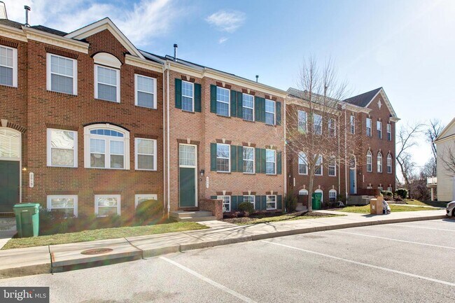 Building Photo - 2021 Crescent Moon Ct