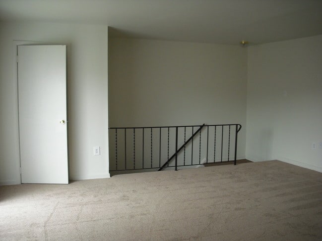 Building Photo - Nevin Park