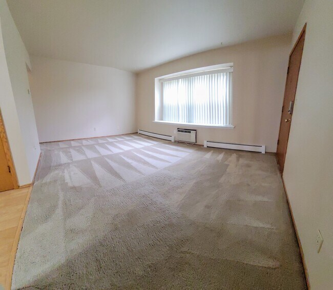 Foto del edificio - N143W6487 Layton St