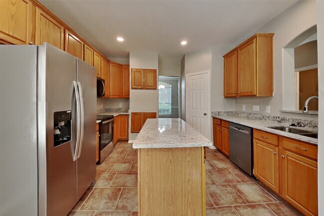 Building Photo - 2922 Maple Bend Dr