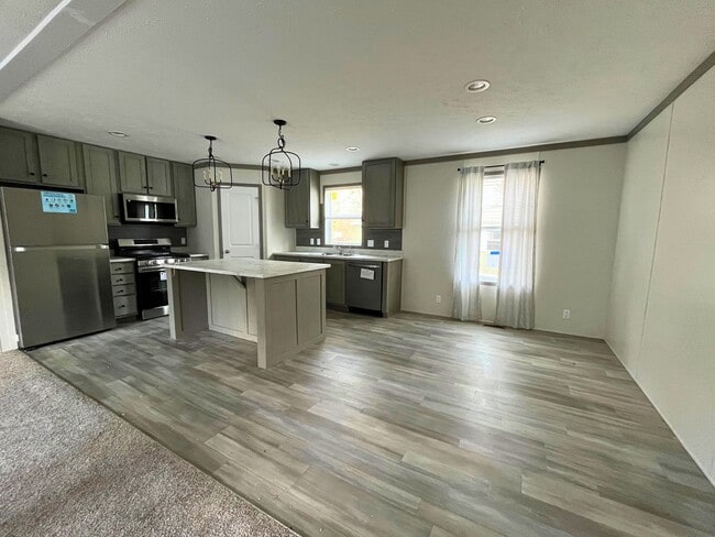 Building Photo - 5418 E Deadwood Dr