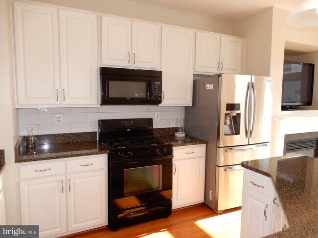 Building Photo - 4009 Apple Jack Ct