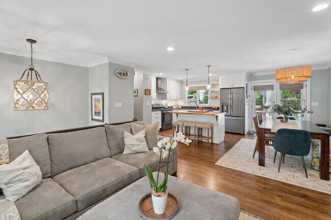 Foto del edificio - 4097 Longview Dr