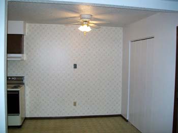 Dining Room - Colonial Apartments