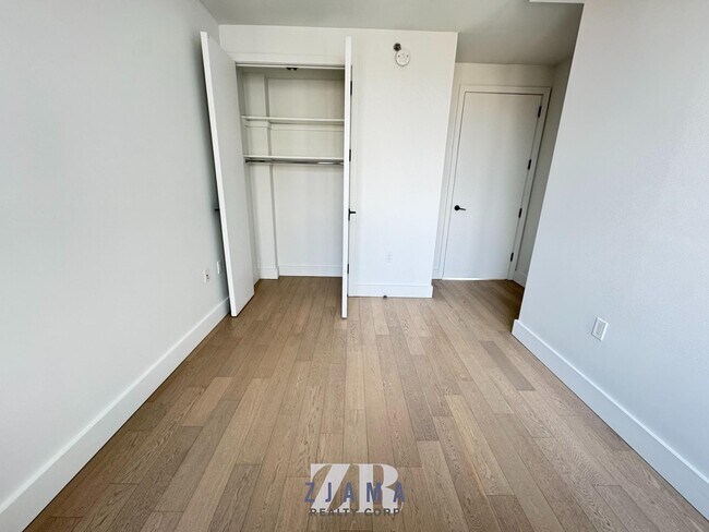 Foto del edificio - 635 4th Ave Ave