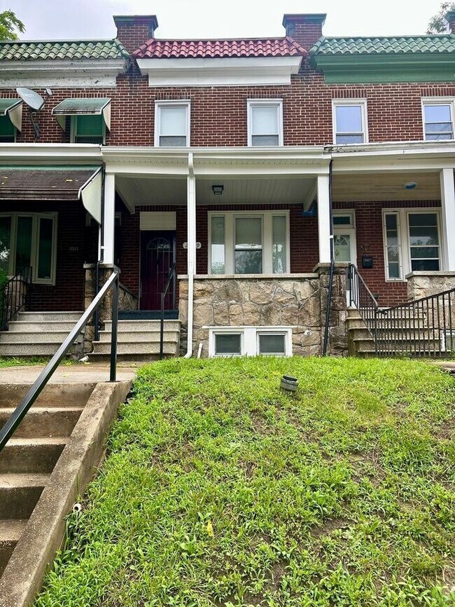 Building Photo - 2 Bedroom Move in Special - $99 Security Deposit