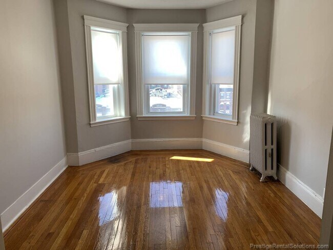 Foto del edificio - 15 Royce Rd