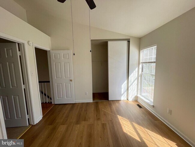 Building Photo - 16150 Taconic Cir