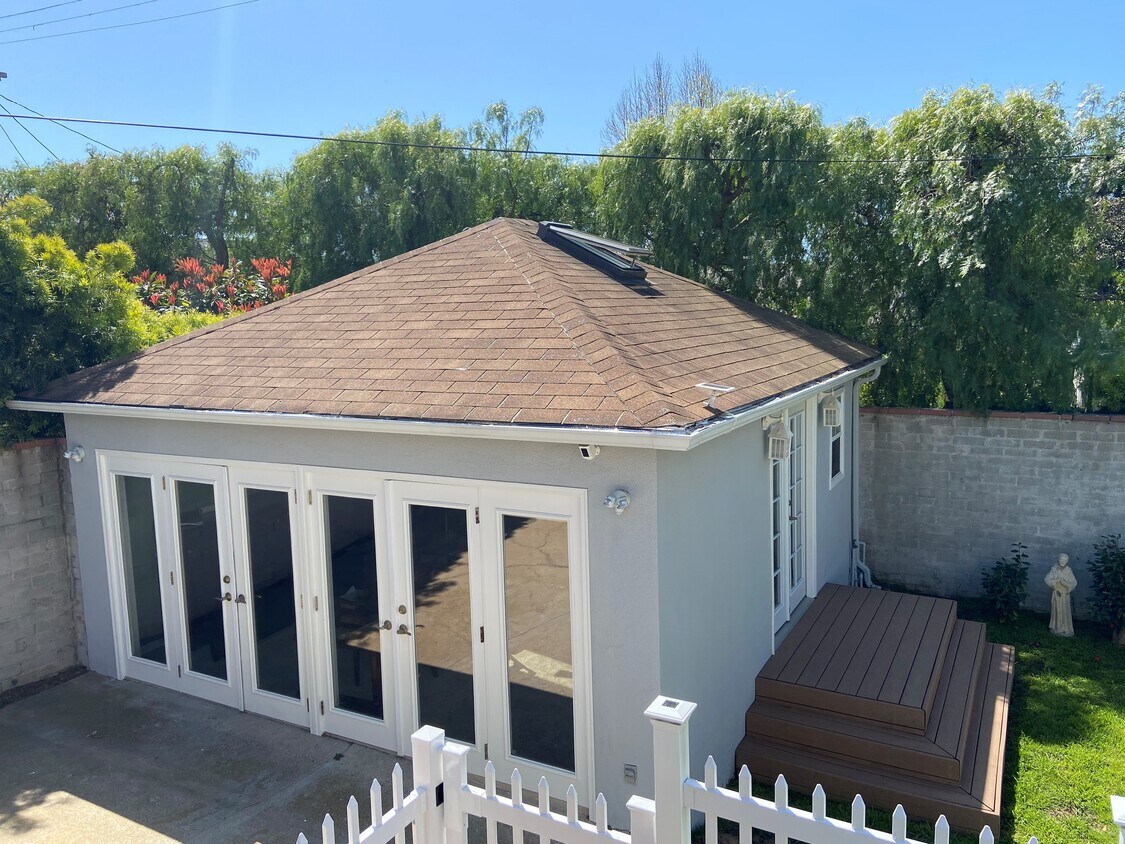 exterior overview - 8021 Belton Dr