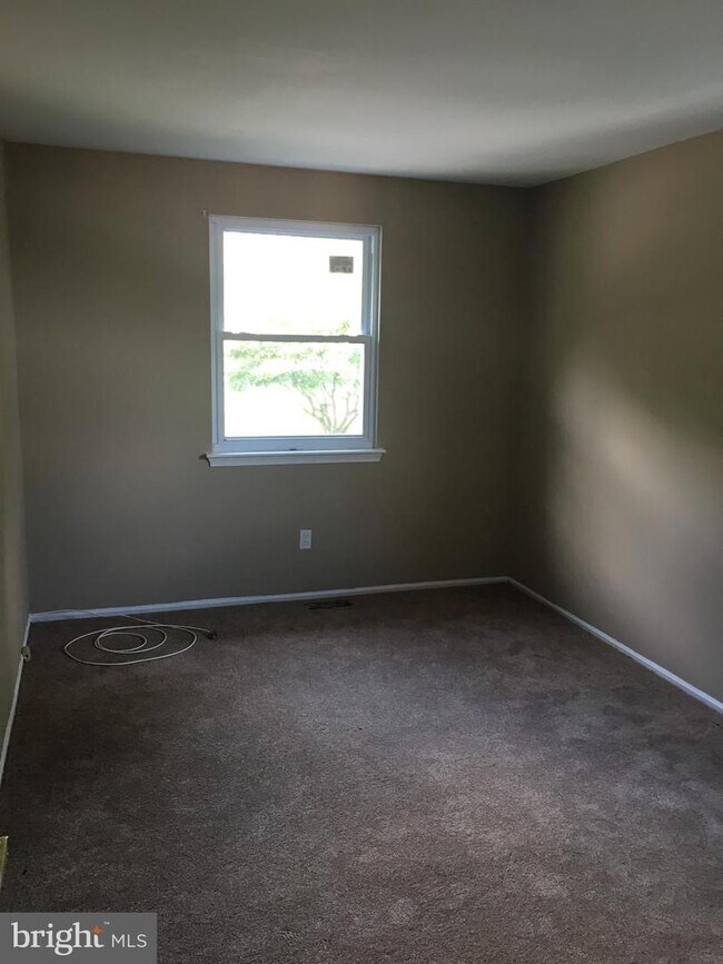 Building Photo - 1584 S Coventry Ln
