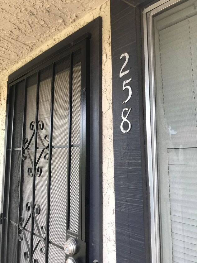 700 W University Dr Unit 258, Tempe, AZ 85281 Condo for Rent in Tempe