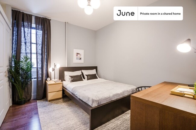 Building Photo - Room in Shared 5 bed/2 bath home in West Harlem