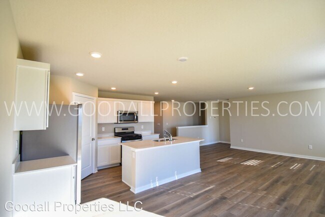 Building Photo - 4 br, 2.5 bath House - 1100 Bel Aire Ct