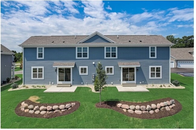 Building Photo - Mukwonago Townhomes