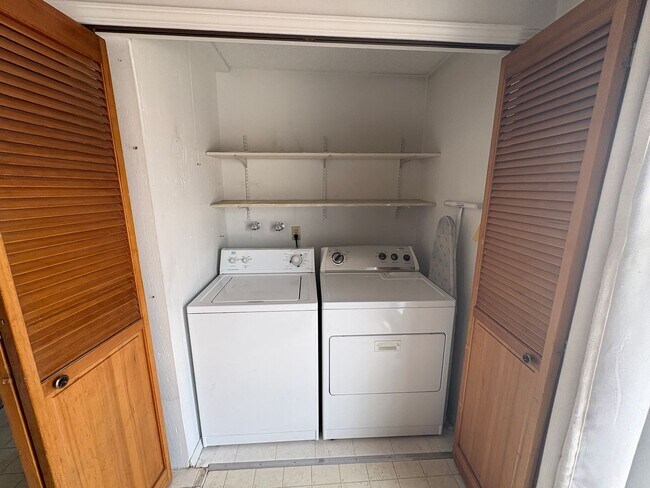 Foto del edificio - 333 SW 35th St