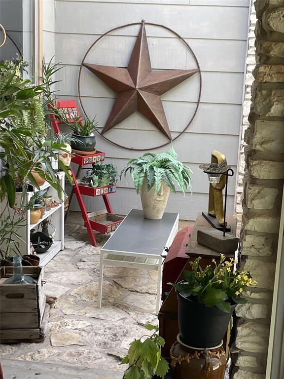 Foto del edificio - 9206 Robins Nest Ln