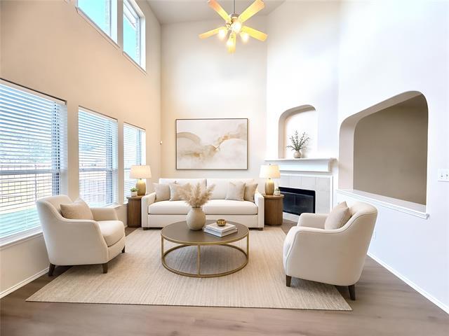 Foto del edificio - 9200 Regal Oaks Dr