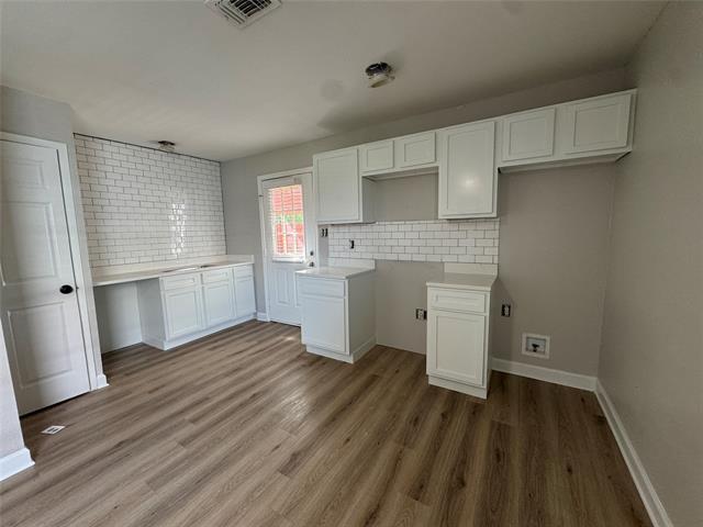 Foto del edificio - 815 Kingdom Cir