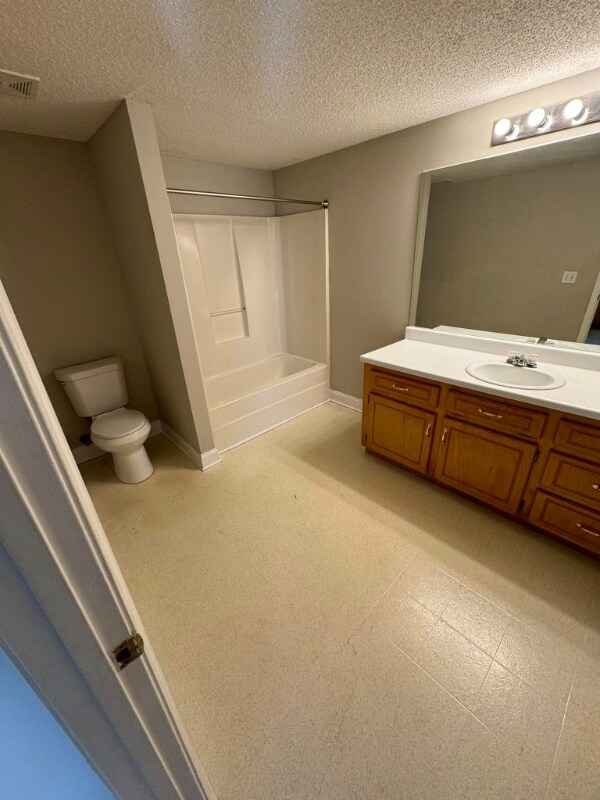 Foto del edificio - 40 Hanna Dr