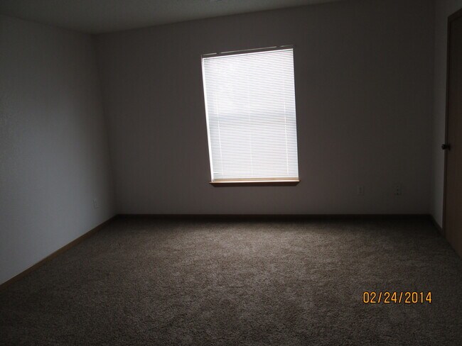 Foto del edificio - 644 3rd St N