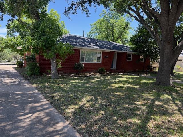 Foto principal - 5705 McCarthy Cir