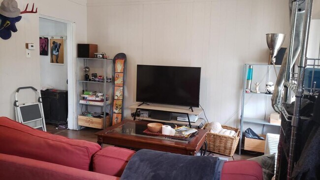 Photo - 5158 Hillcrest St House