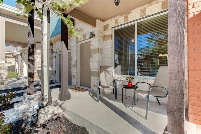 Foto del edificio - 912 Cannoneer Ln