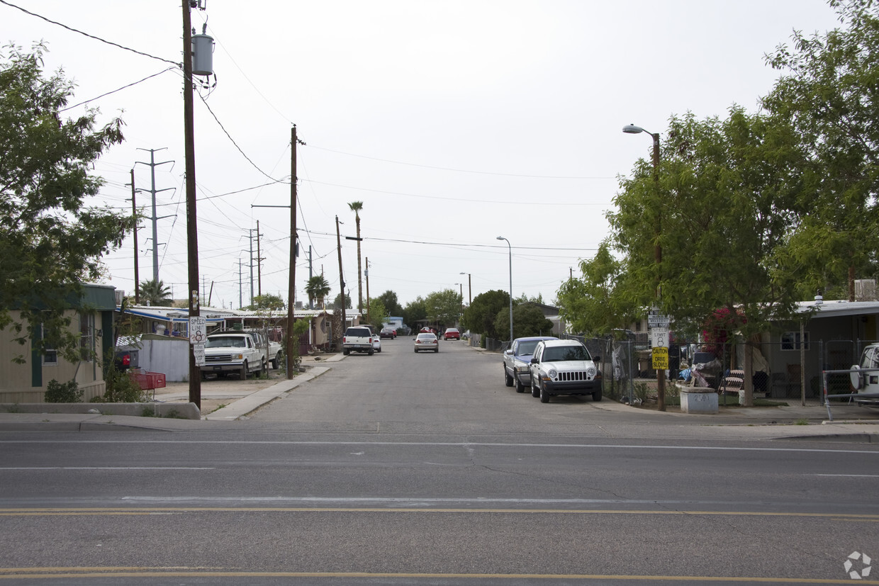 Building Photo - Lazy D Mobile Home Park