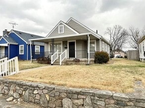 Building Photo - 30 Brighton St