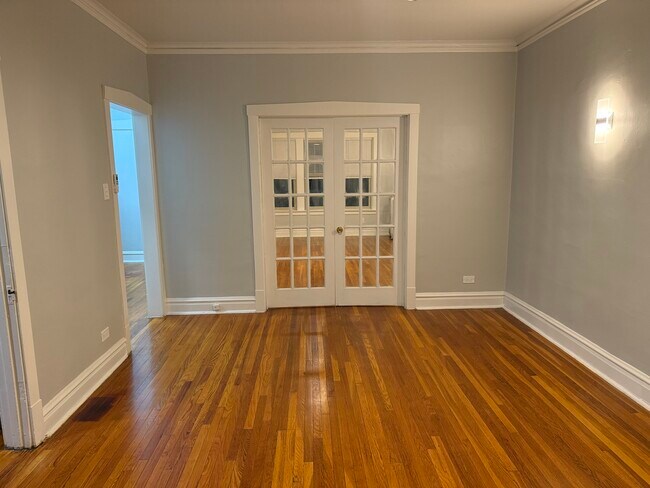 Foto del edificio - 229 Washington Blvd