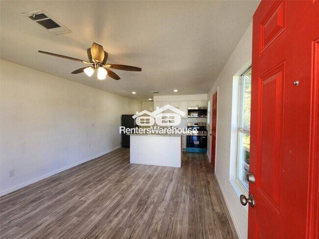 Foto del edificio - 2706 Berry St