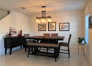Foto principal - 314 NE 5th Pl