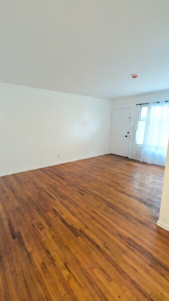 Sala de estar - 1523 11th St