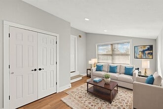 Building Photo - 915 Avenue E