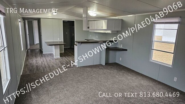 Building Photo - Mobile Home with 3 Bedrooms and 2 Baths Ne...