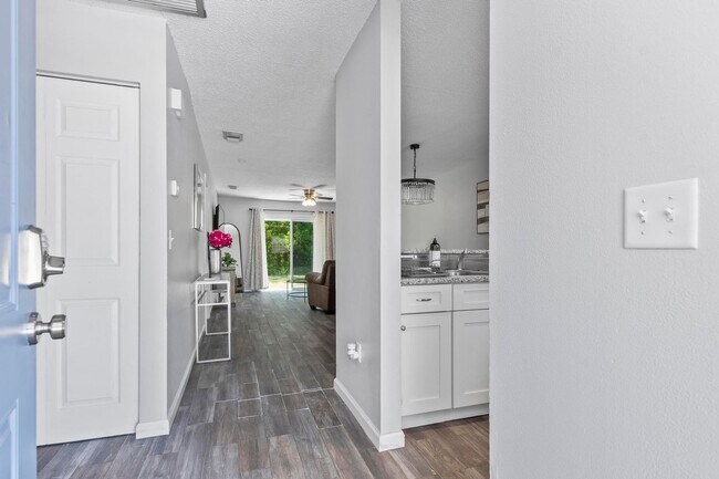 Foto del edificio - Ready to move in!