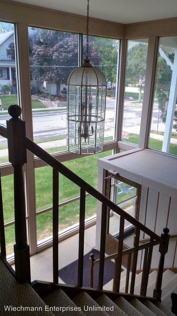 Interior Photo - Imperial House