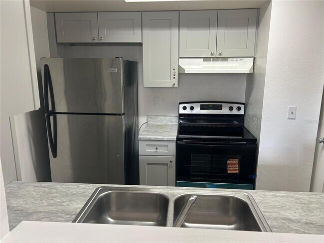 Foto del edificio - 401 Fountainhead Cir