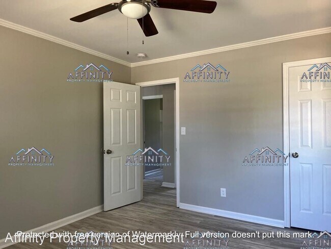 Building Photo - 3 br, 1 bath House - 1154 Beddingfield Drive