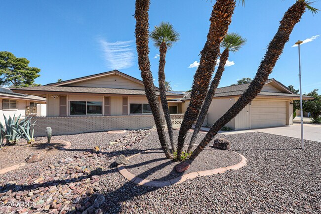 Foto del edificio - 9821 N 110th Ave